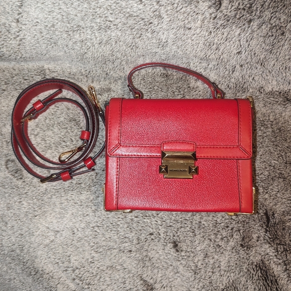 Michael kors small leather trunk crossbody bag - Picture 1 of 9